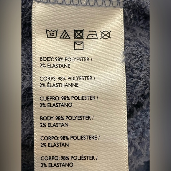 Urban Renewal Remnants Fuzzy Baby Tee NWT Size XS - Picture 11 of 11